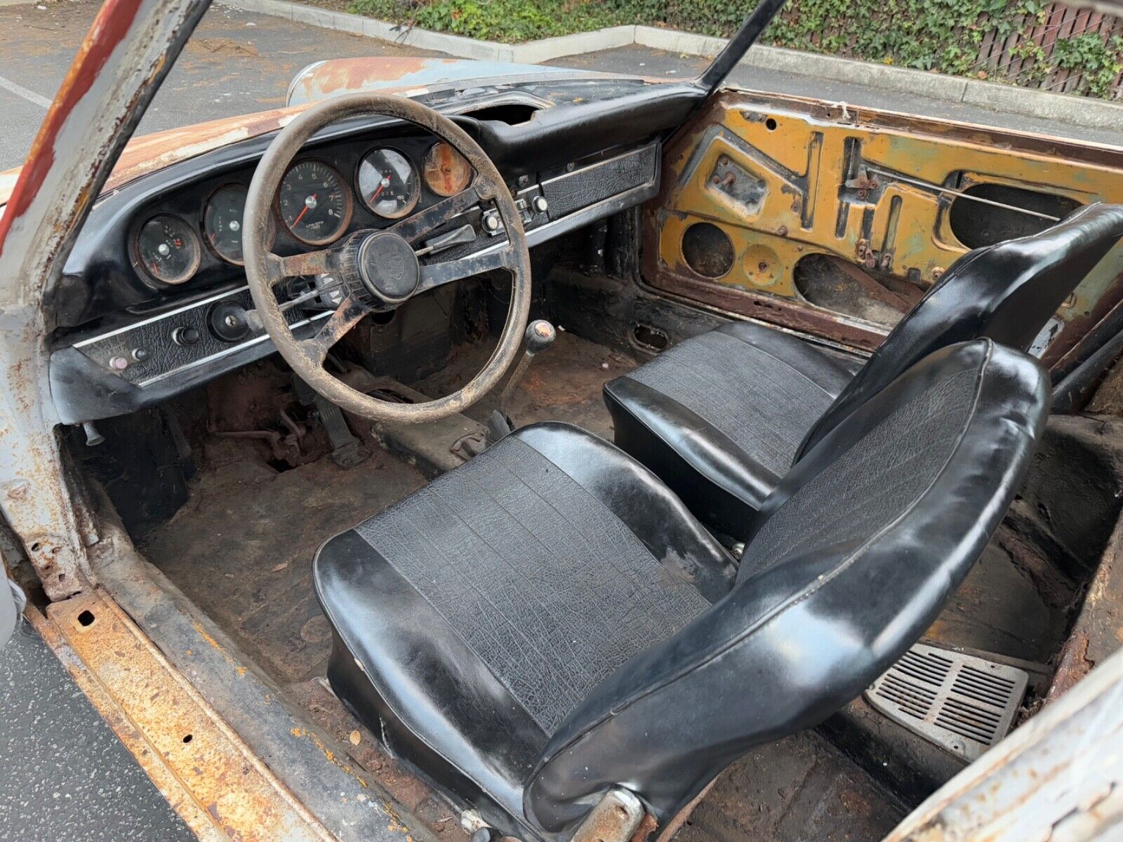 Porsche-911-1969-Coupe-10