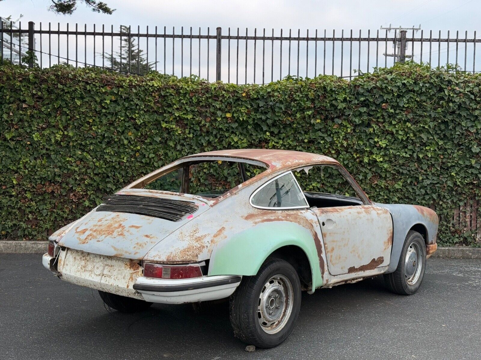 Porsche-911-1969-Coupe-2