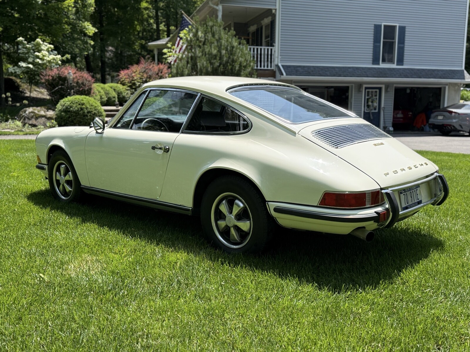 Porsche-911-1970-3