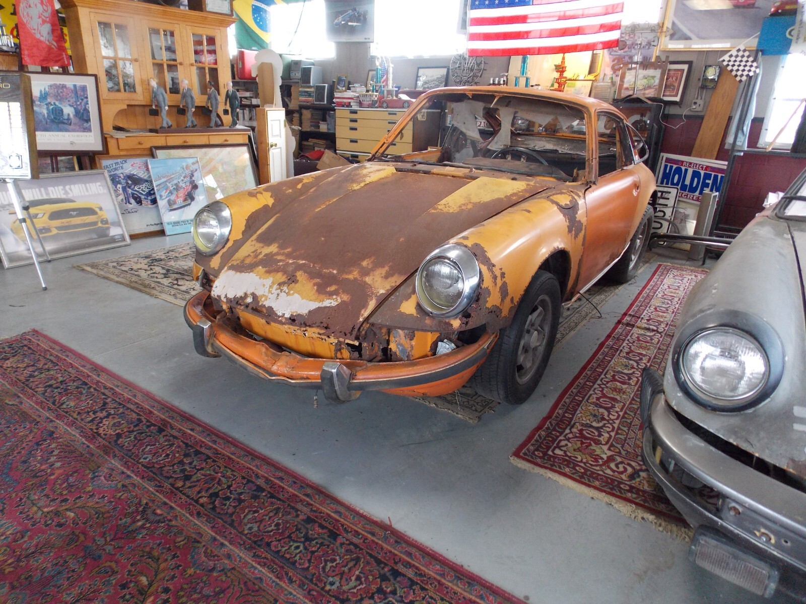 Porsche-911-1970-Coupe-1