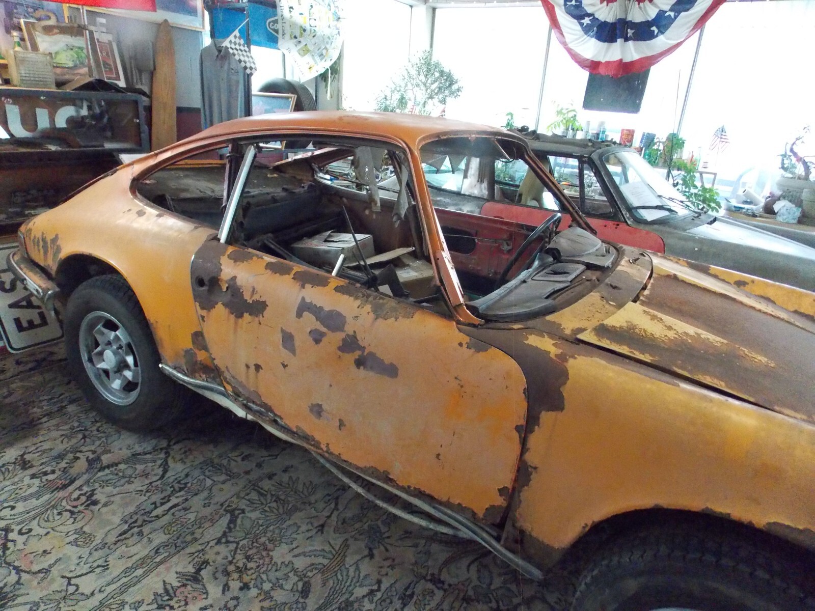 Porsche-911-1970-Coupe-21