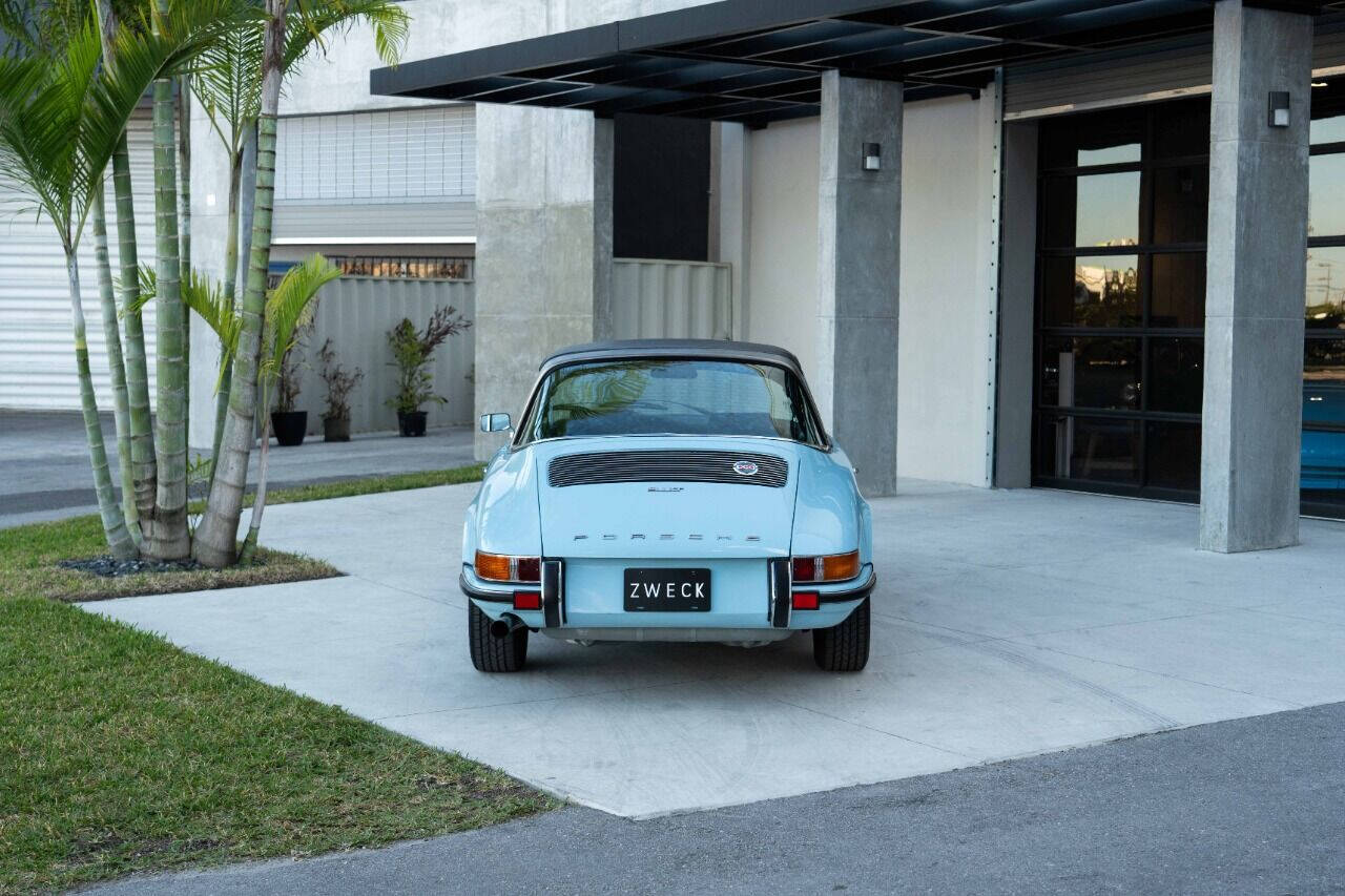 Porsche-911-1971-Convertible-17