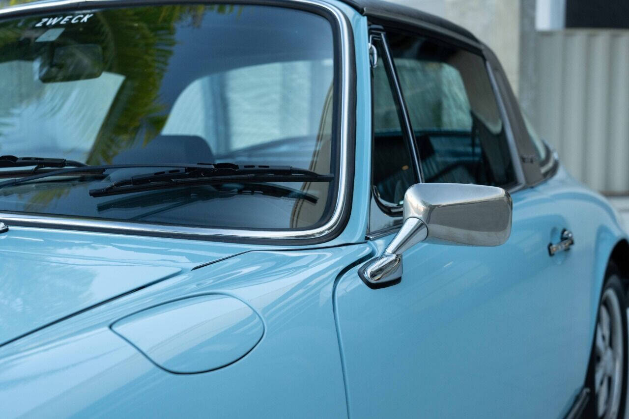 Porsche-911-1971-Convertible-32