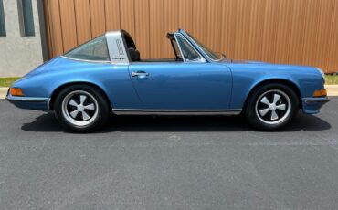 Porsche-911-1973-25
