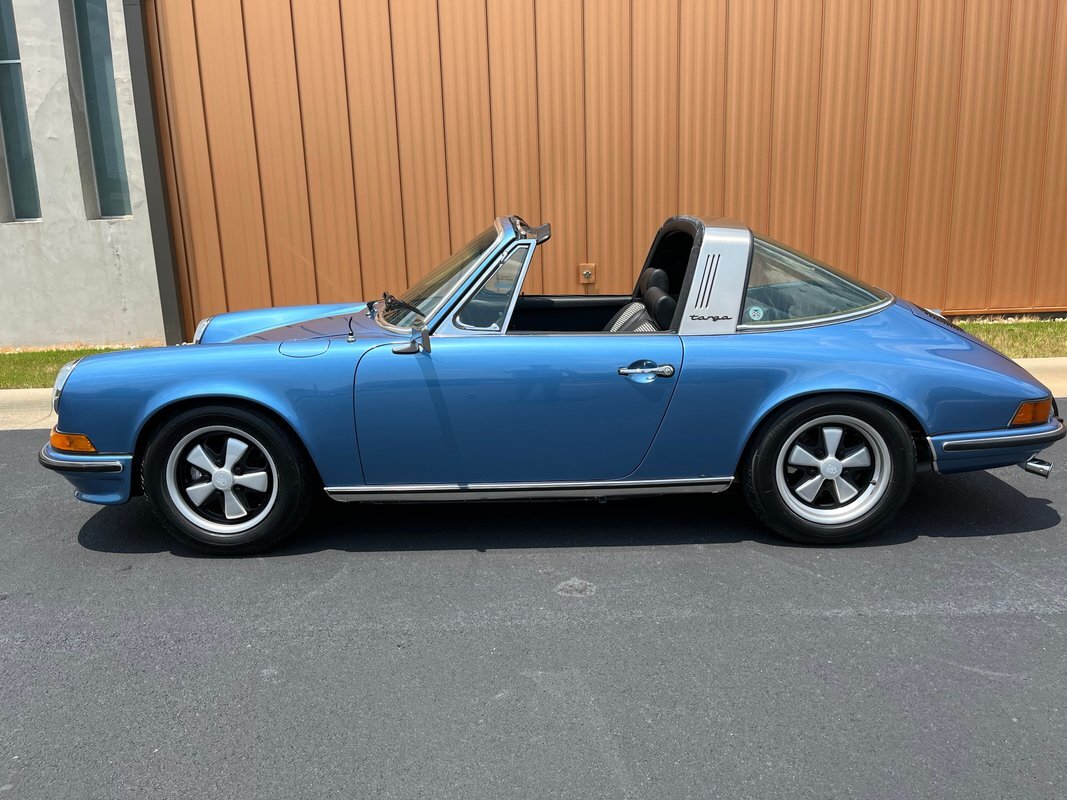 Porsche-911-1973-34