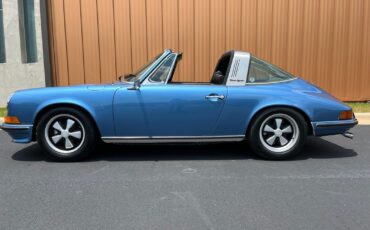 Porsche-911-1973-35