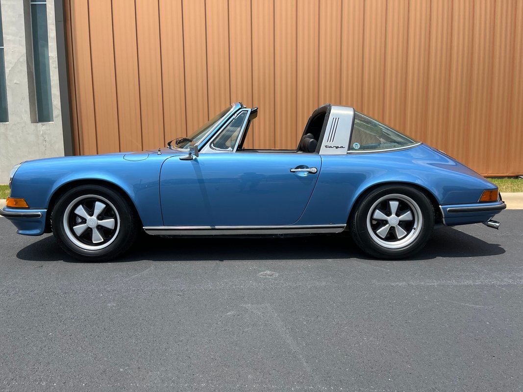 Porsche-911-1973-35