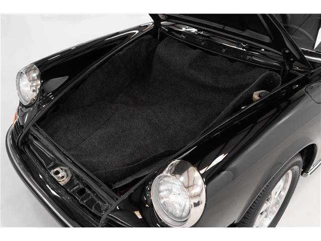 Porsche-911-1973-Targa-13