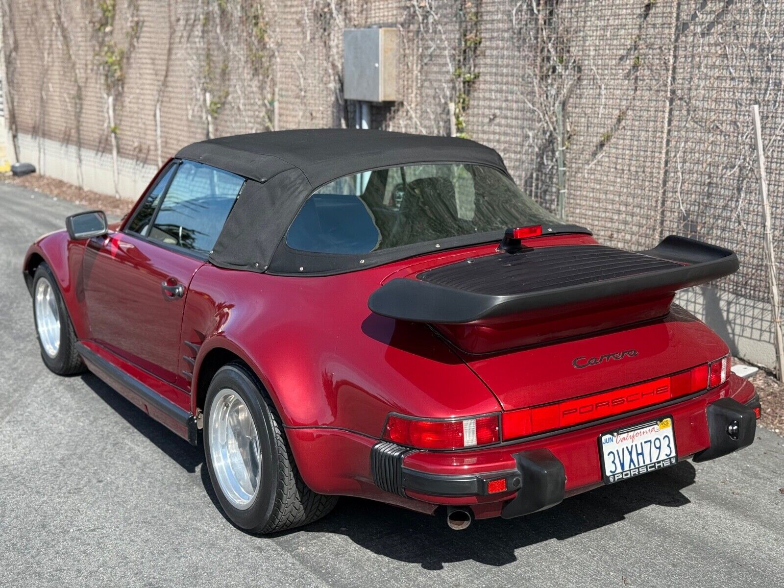 Porsche-911-1974-5