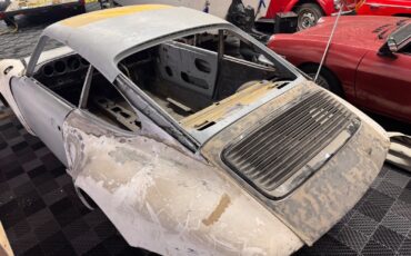 Porsche-911-1974-Coupe-13