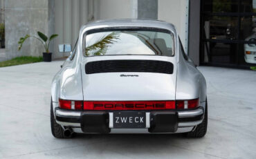 Porsche-911-1975-Coupe-14