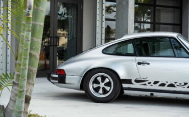 Porsche-911-1975-Coupe-20