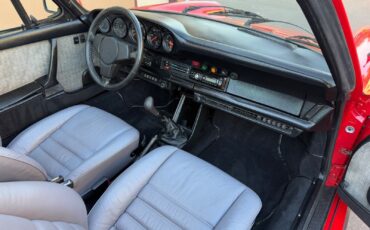 Porsche-911-1976-13