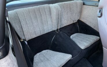 Porsche-911-1976-15