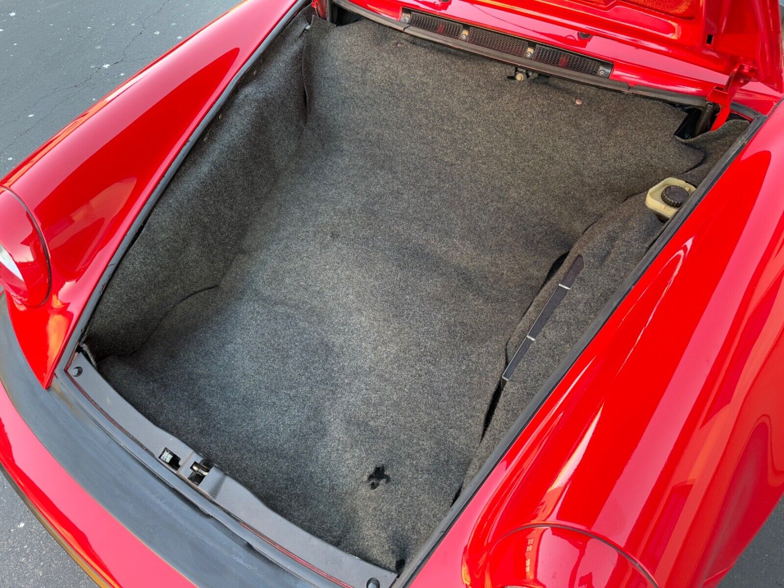 Porsche-911-1976-16
