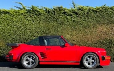 Porsche-911-1976-5