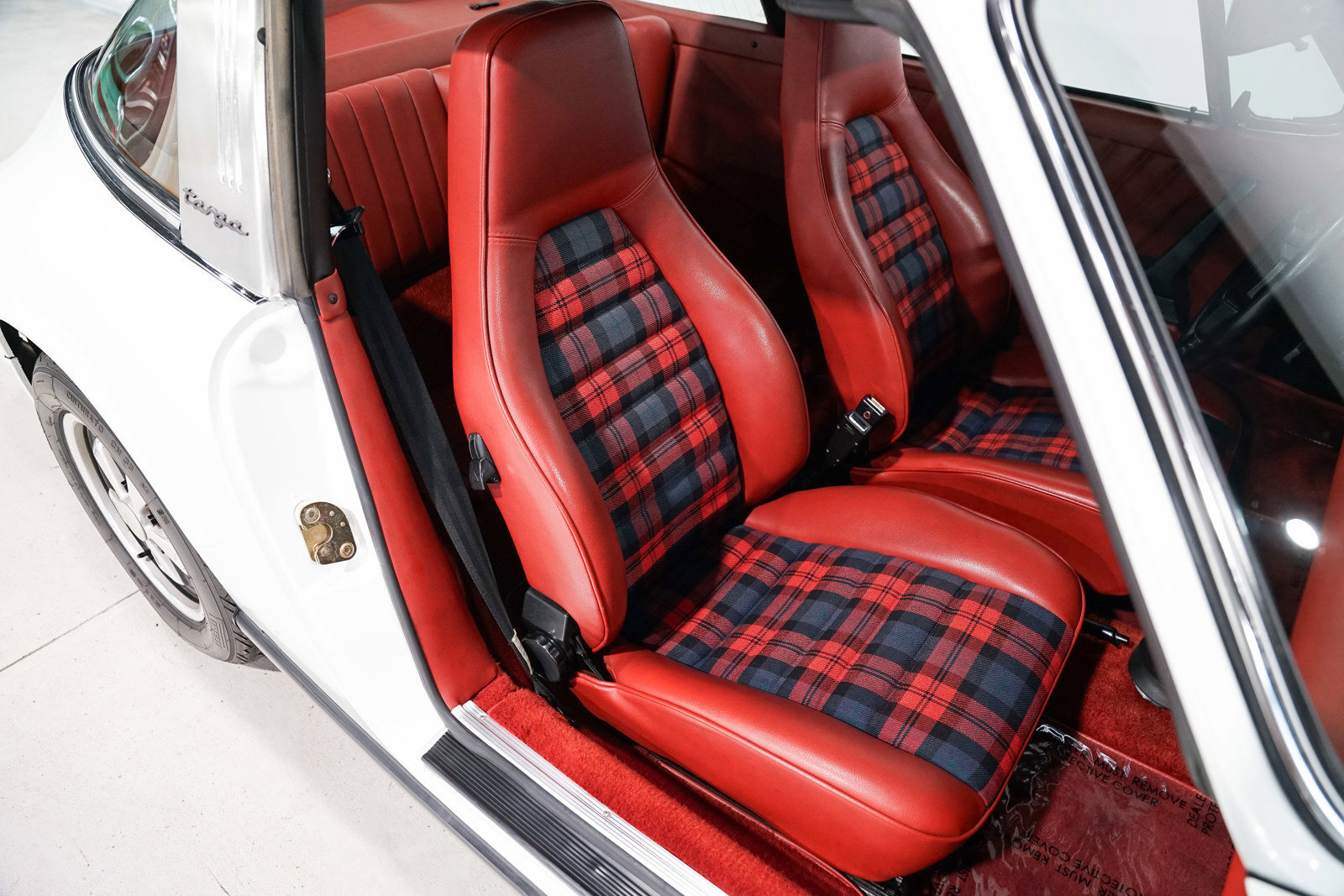 Porsche-911-1976-TARGA-28