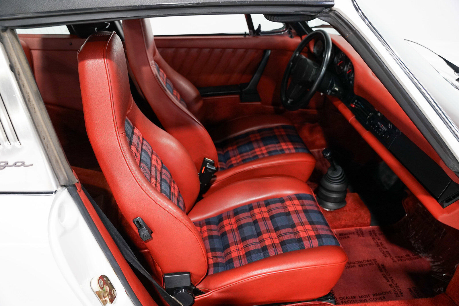 Porsche-911-1976-TARGA-29