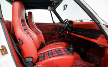 Porsche-911-1976-TARGA-30