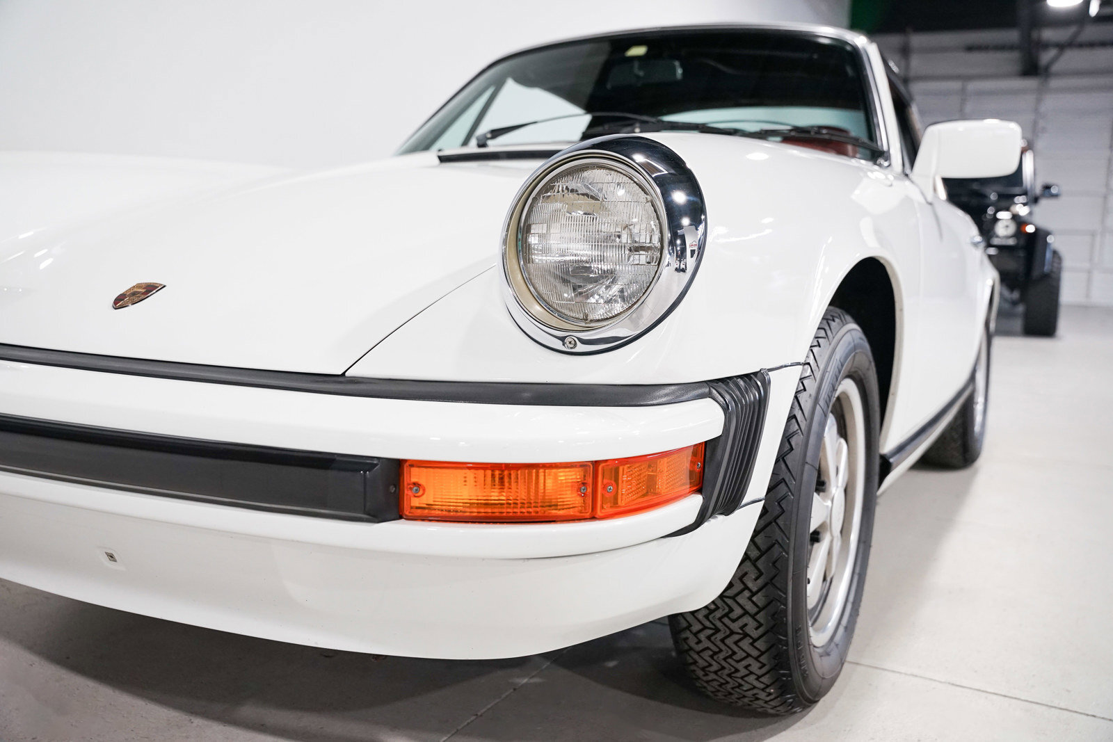 Porsche-911-1976-TARGA-35