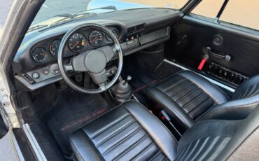 Porsche-911-1978-9