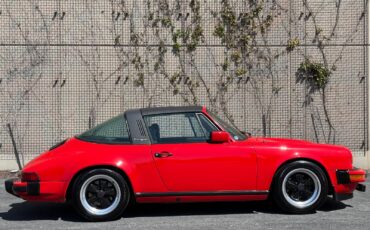 Porsche-911-1981-7