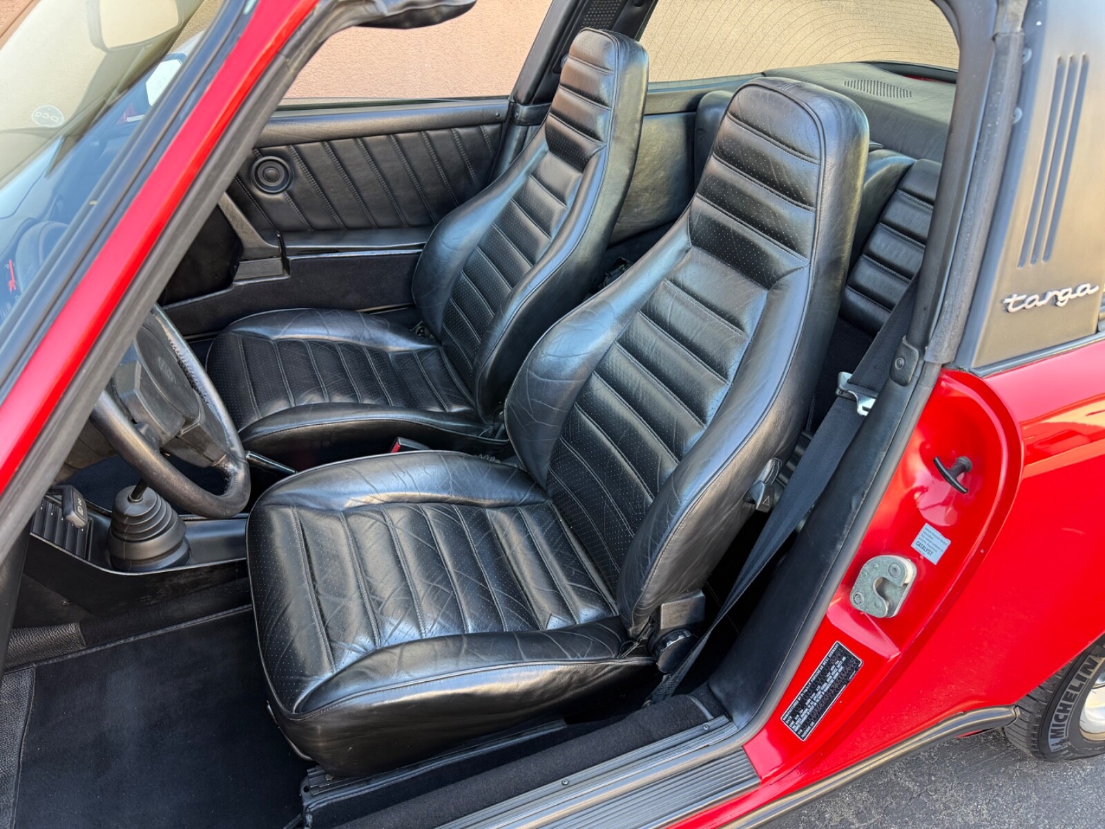 Porsche-911-1981-8