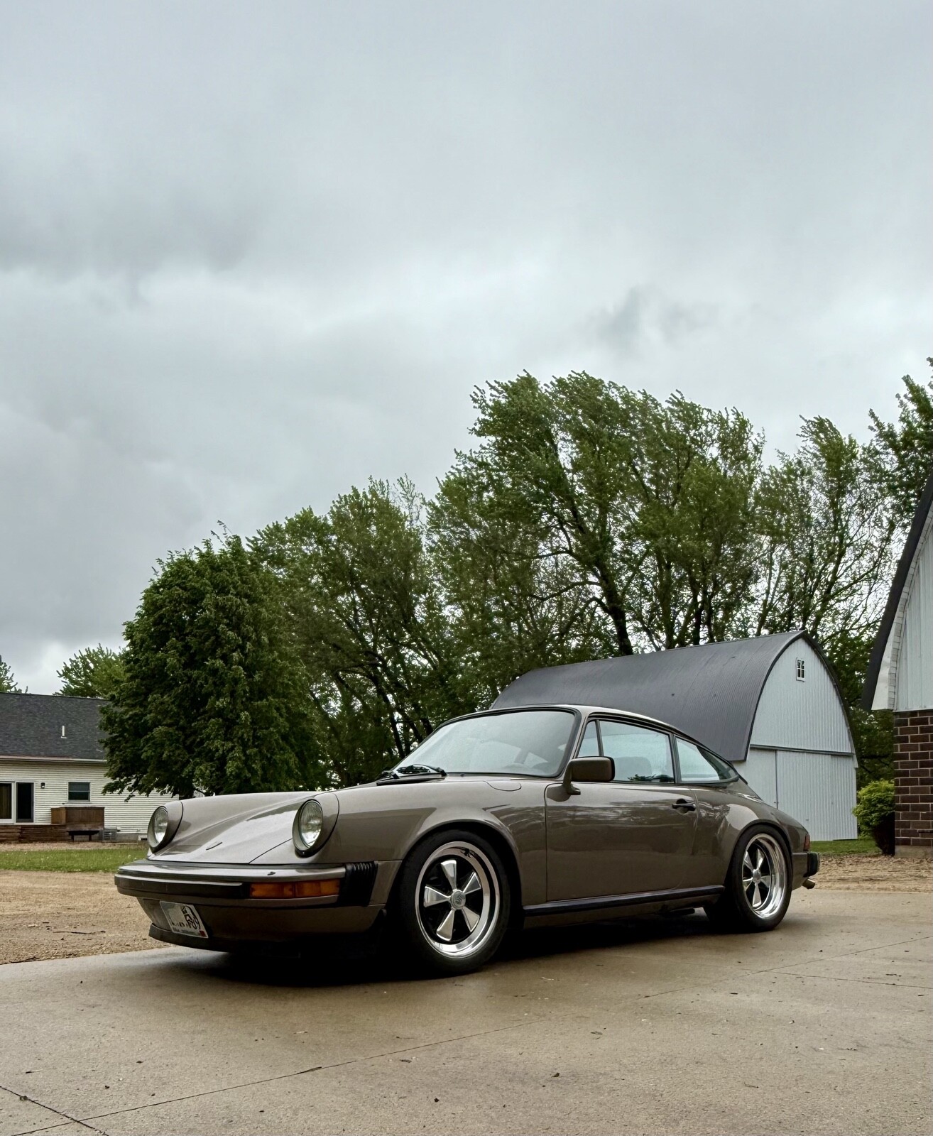 Porsche-911-1982-Coupe-1