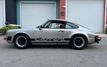 Porsche-911-1982-Coupe-10