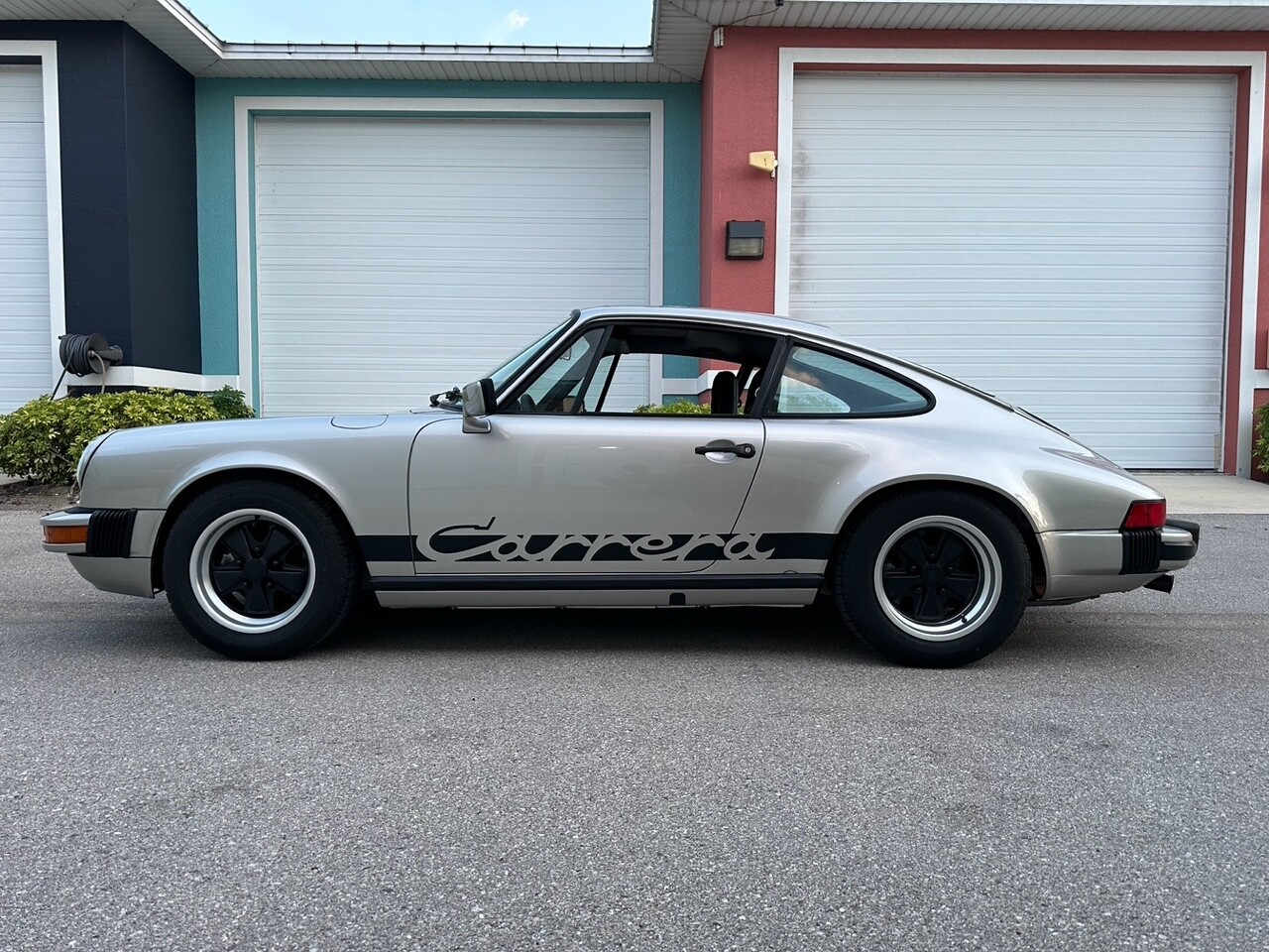 Porsche-911-1982-Coupe-10