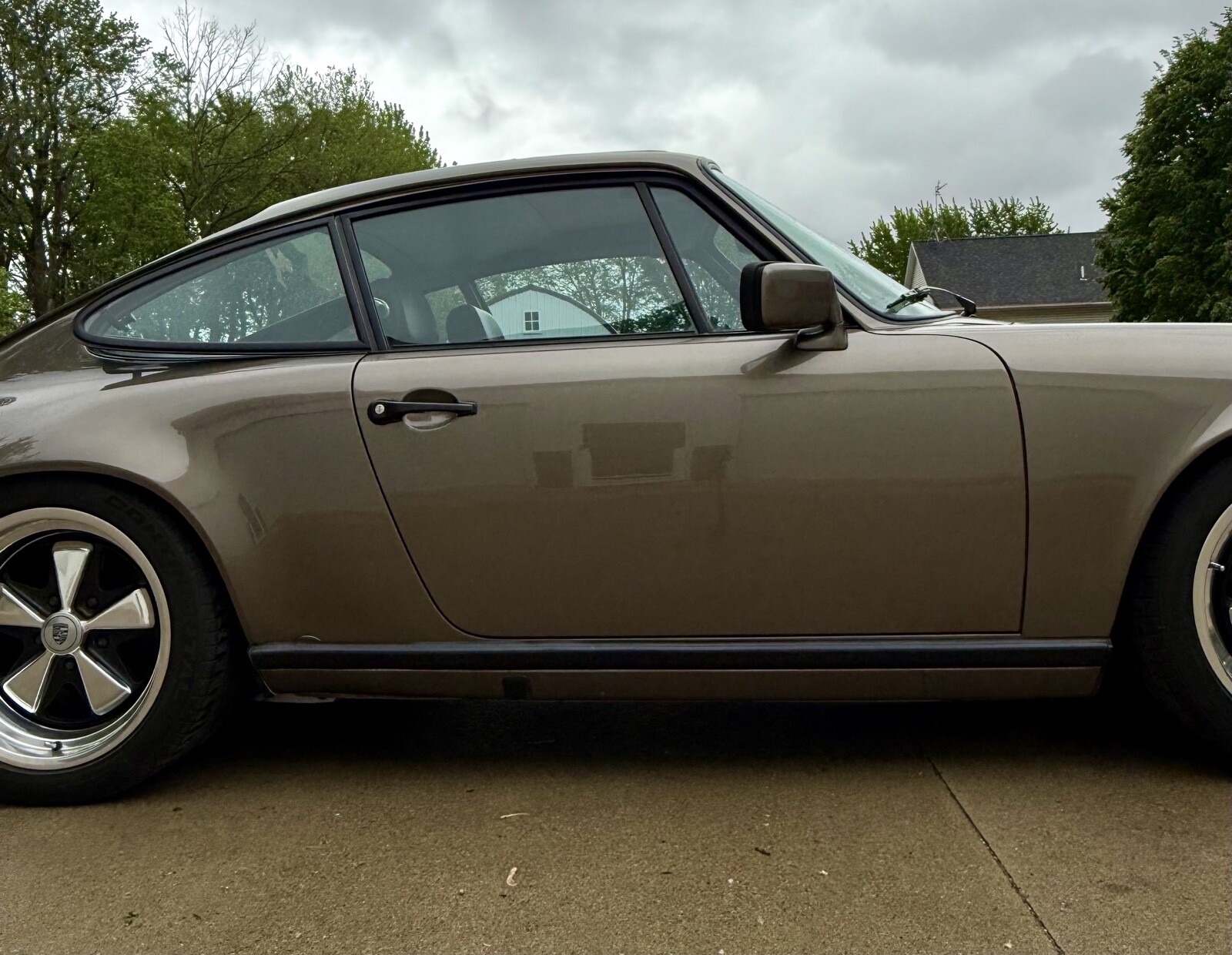 Porsche-911-1982-Coupe-13
