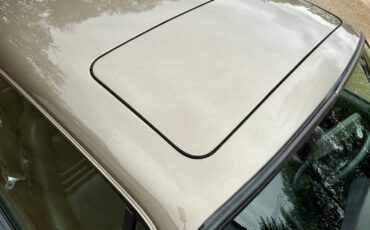 Porsche-911-1982-Coupe-17