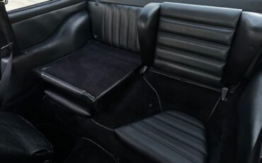 Porsche-911-1982-Coupe-21