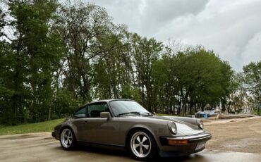 Porsche-911-1982-Coupe-3