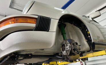 Porsche-911-1982-Coupe-36
