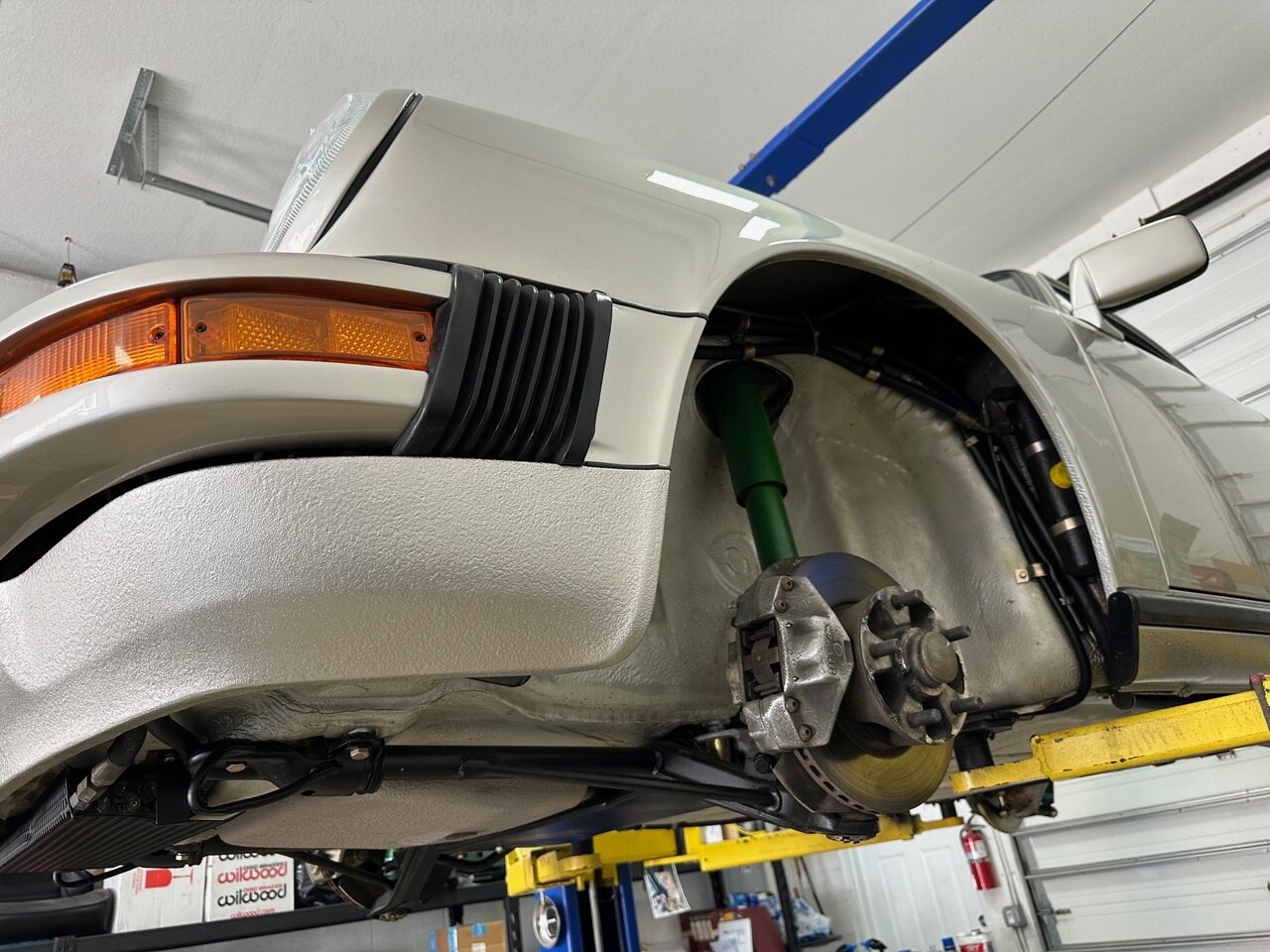 Porsche-911-1982-Coupe-36