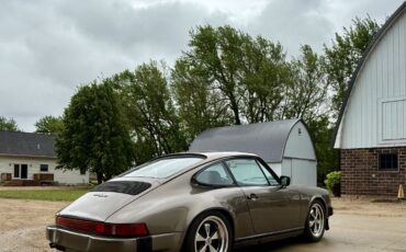 Porsche-911-1982-Coupe-5