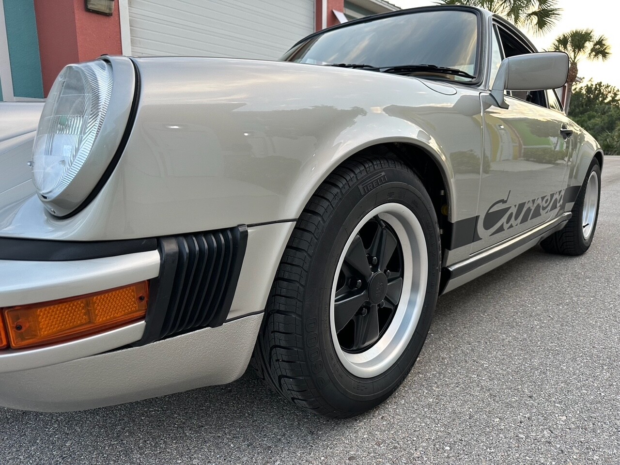 Porsche-911-1982-Coupe-6