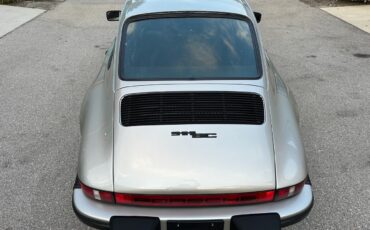Porsche-911-1982-Coupe-9