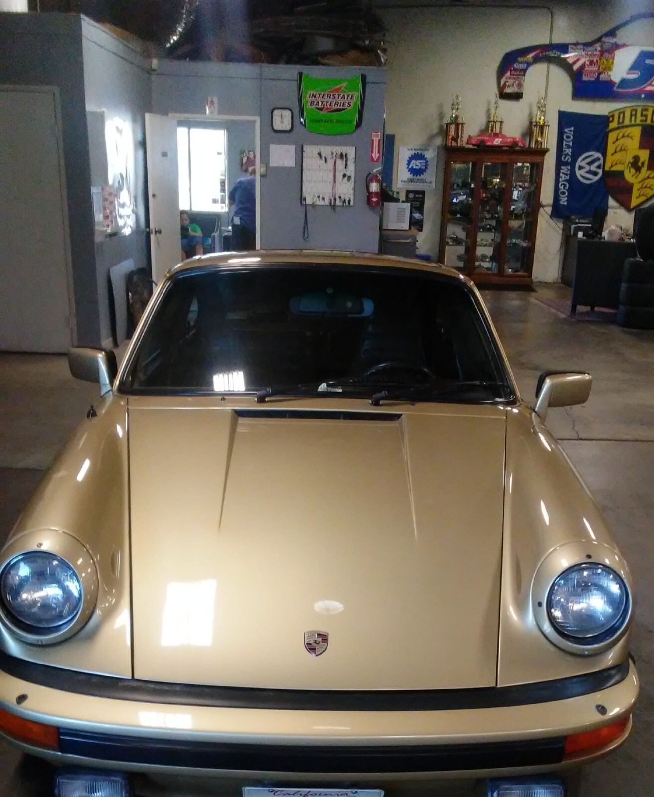 Porsche-911-1983-Coupe-1