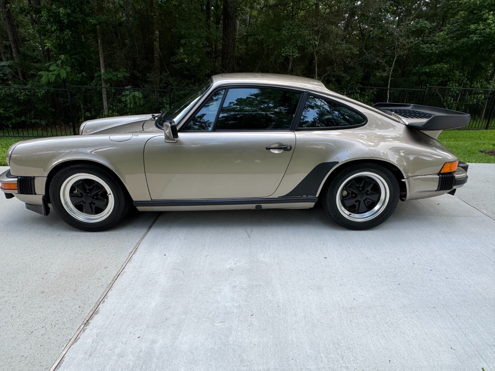 Porsche 911 1983 Coupe