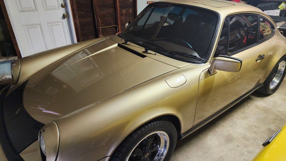Porsche-911-1983-Coupe-4