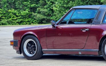 Porsche-911-1984-Targa-11