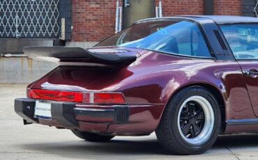 Porsche-911-1984-Targa-17