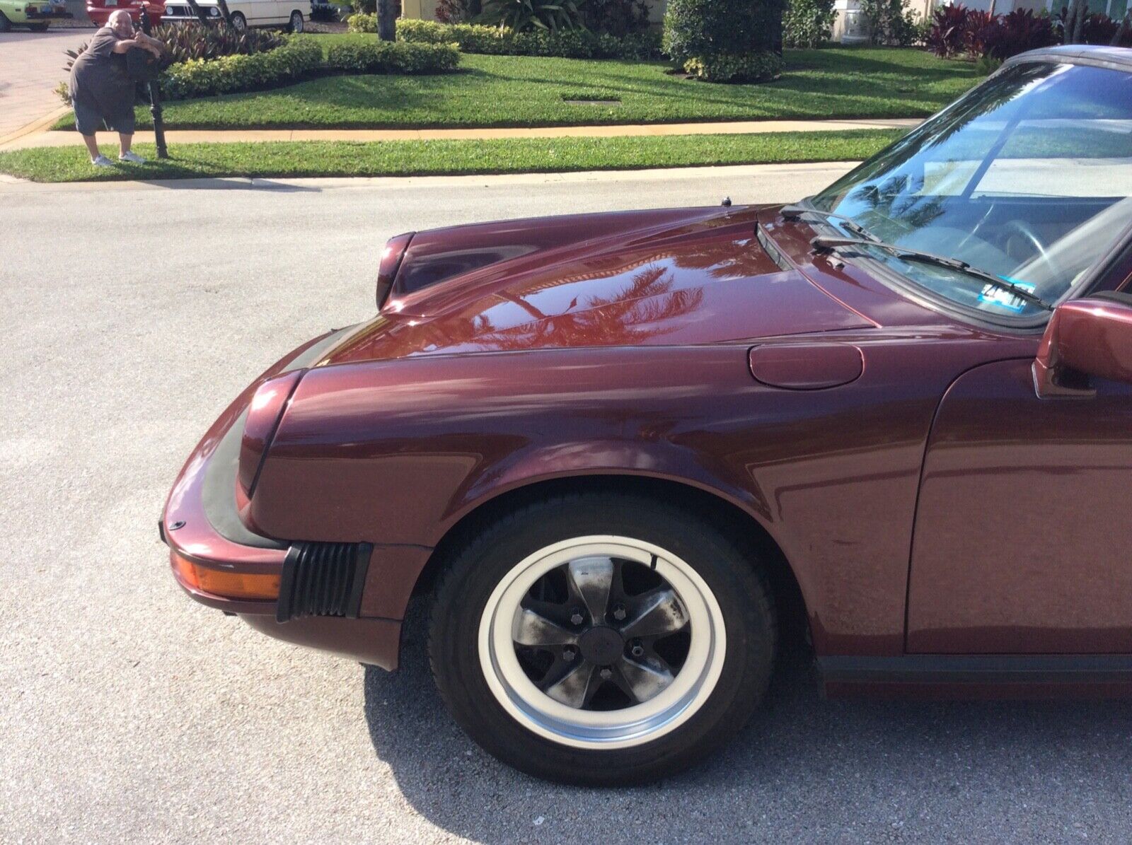 Porsche-911-1984-Targa-3