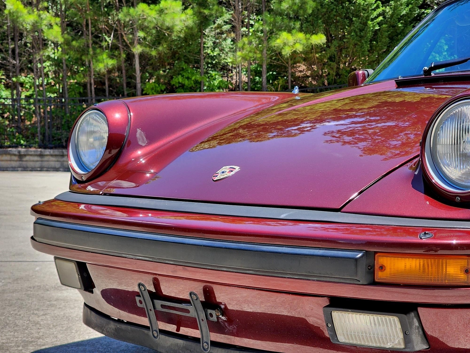 Porsche-911-1984-Targa-30