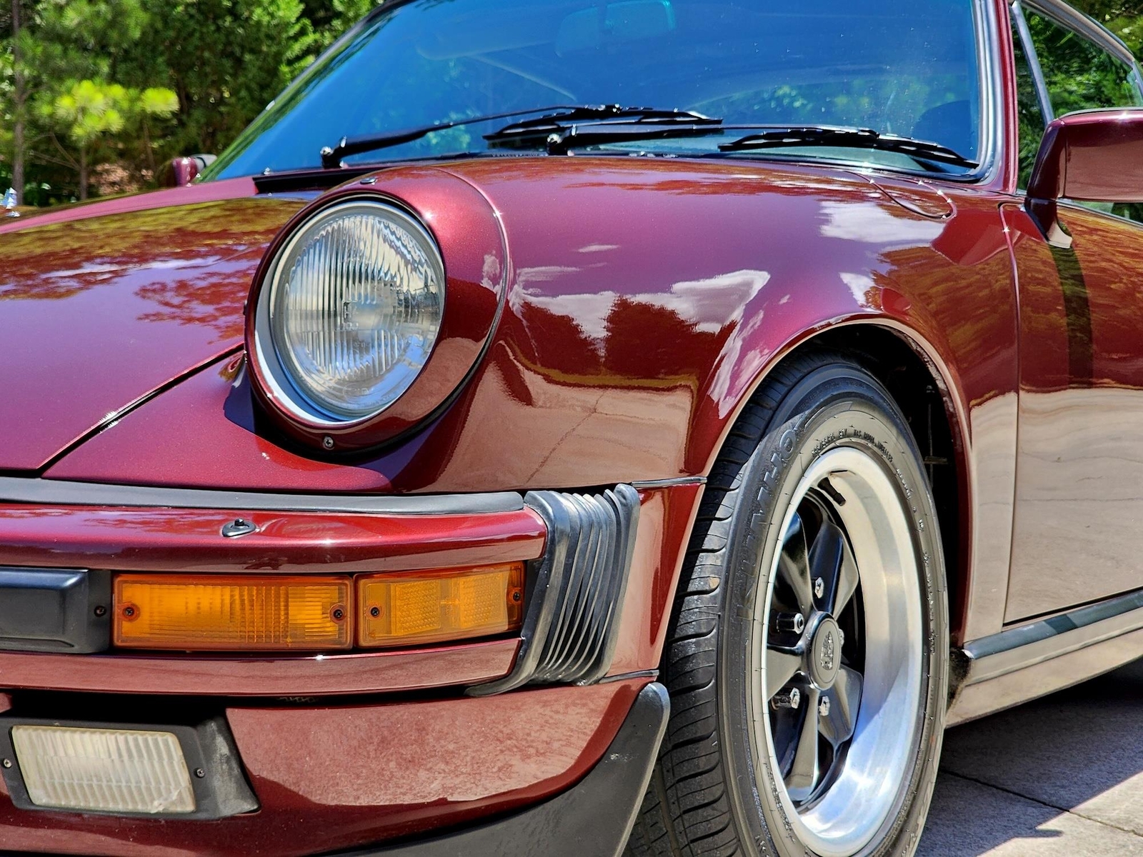 Porsche-911-1984-Targa-31