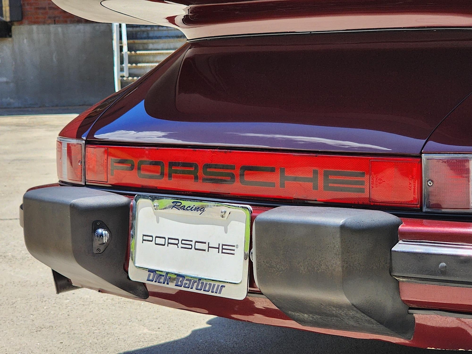 Porsche-911-1984-Targa-38
