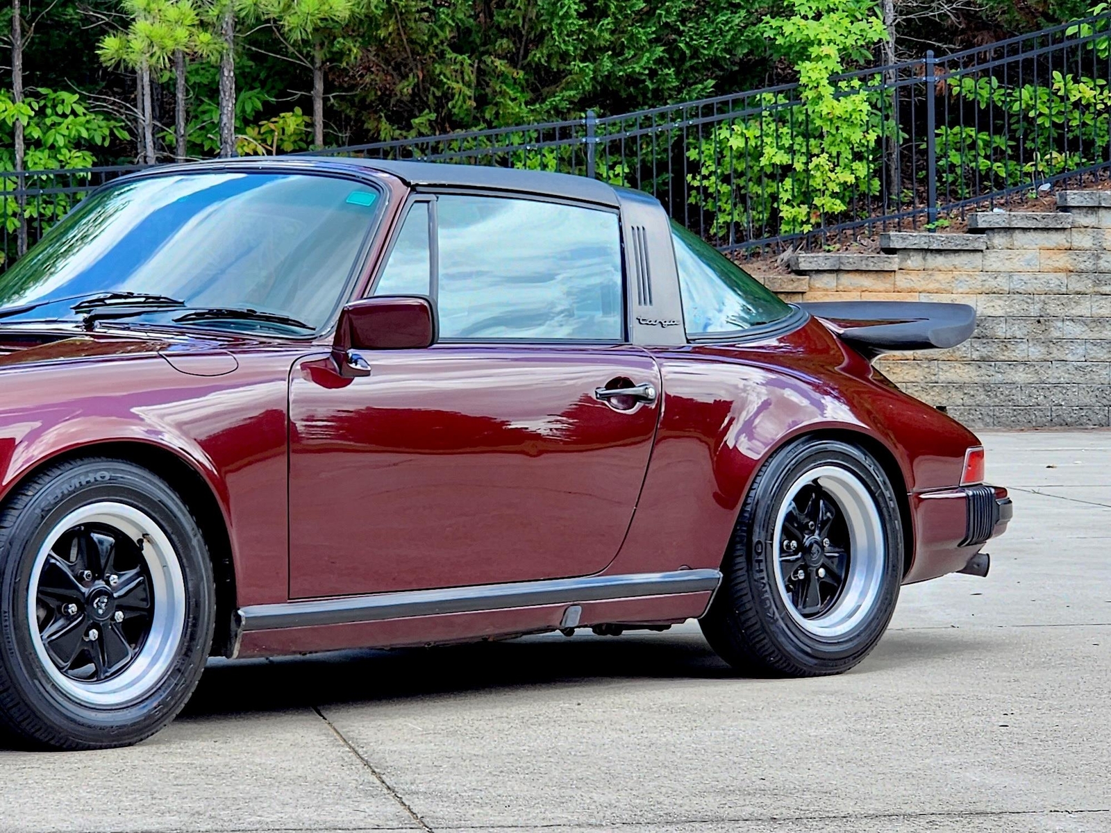 Porsche-911-1984-Targa-7