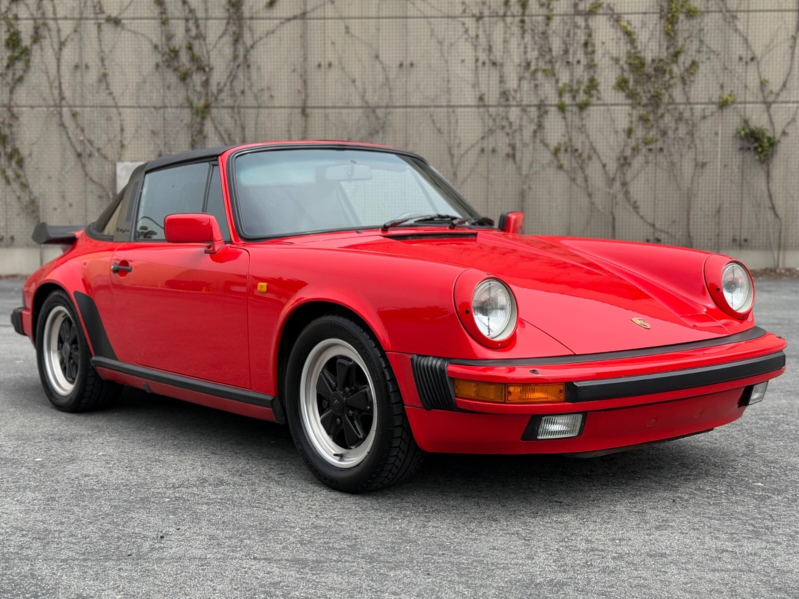Porsche-911-1985-1